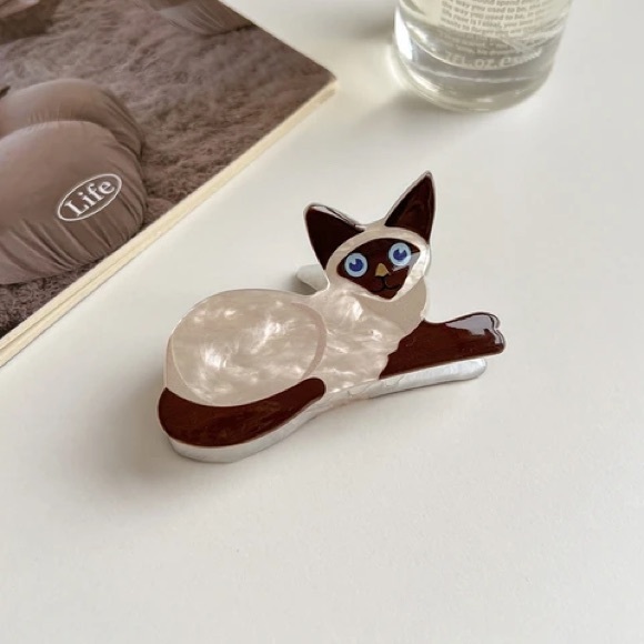 BUY NOW - Acrylic Cat Shaped Hair Clip - Picture 5 of 5
